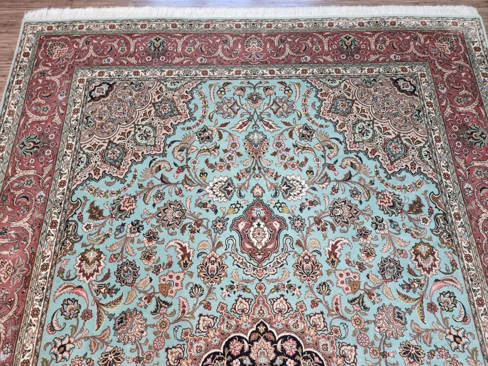 Täbriz Perserteppich aus Iran, 294 × 201 cm