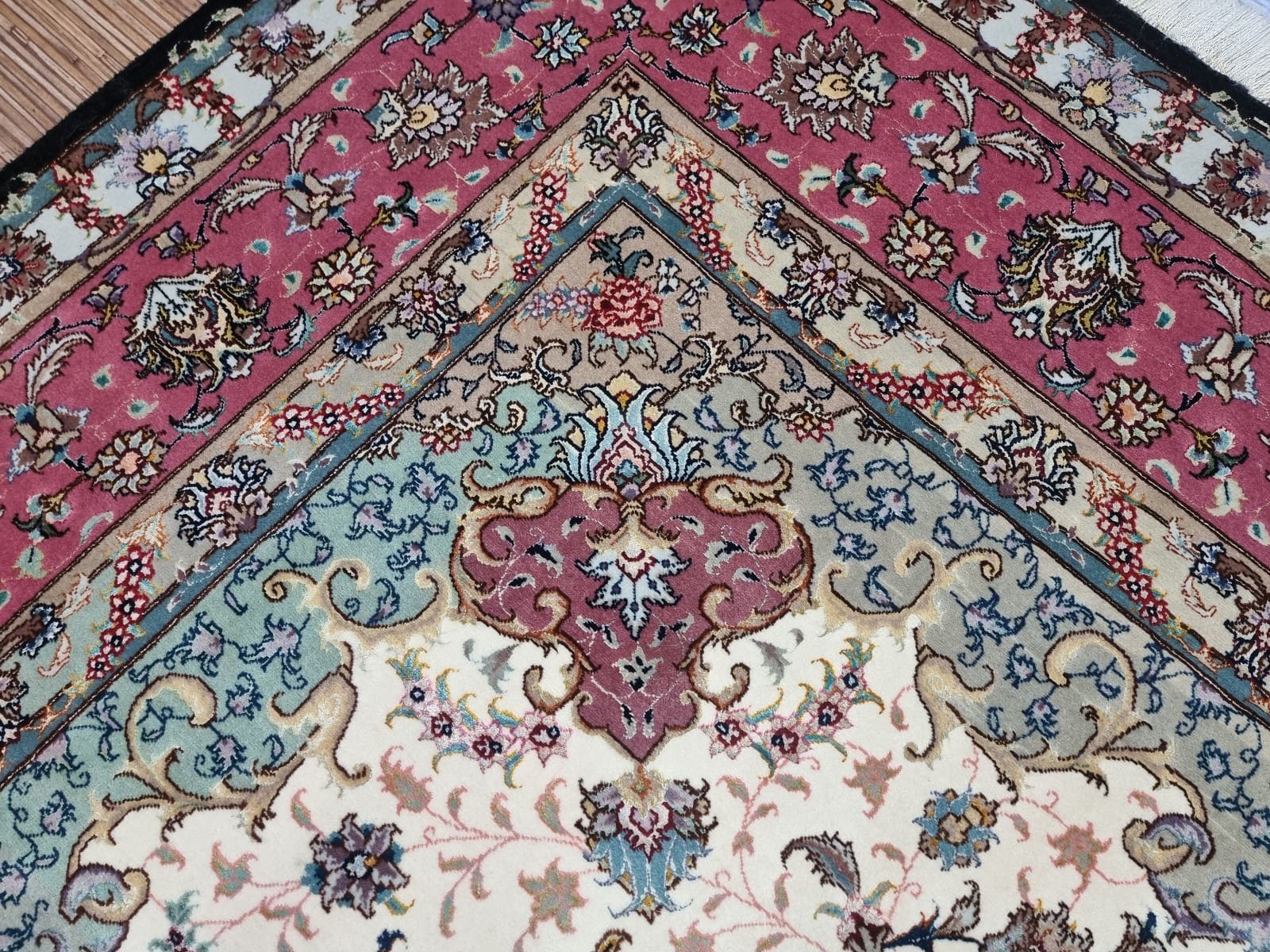 Handgeknüpfter Täbriz Perserteppich, 304 × 200 cm, Wolle & Seide