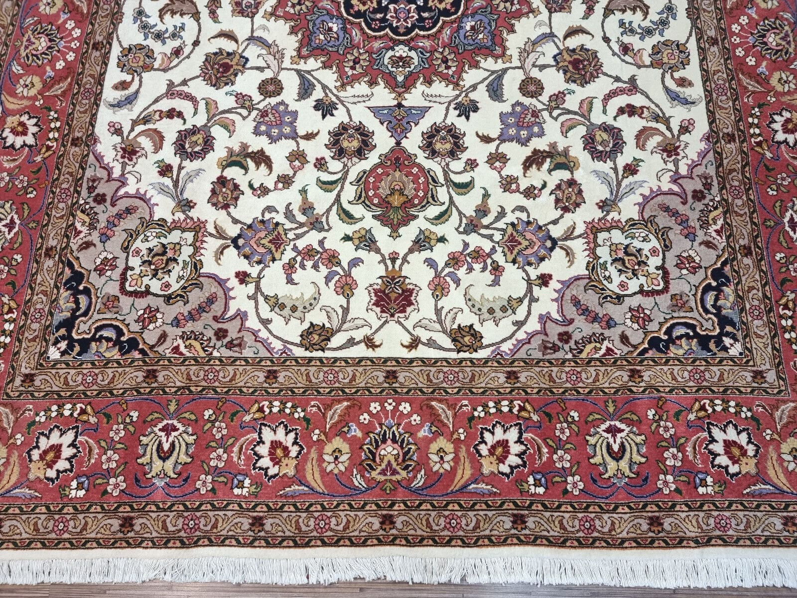 Handgeknüpfter Täbriz Perserteppich 257 × 202 cm