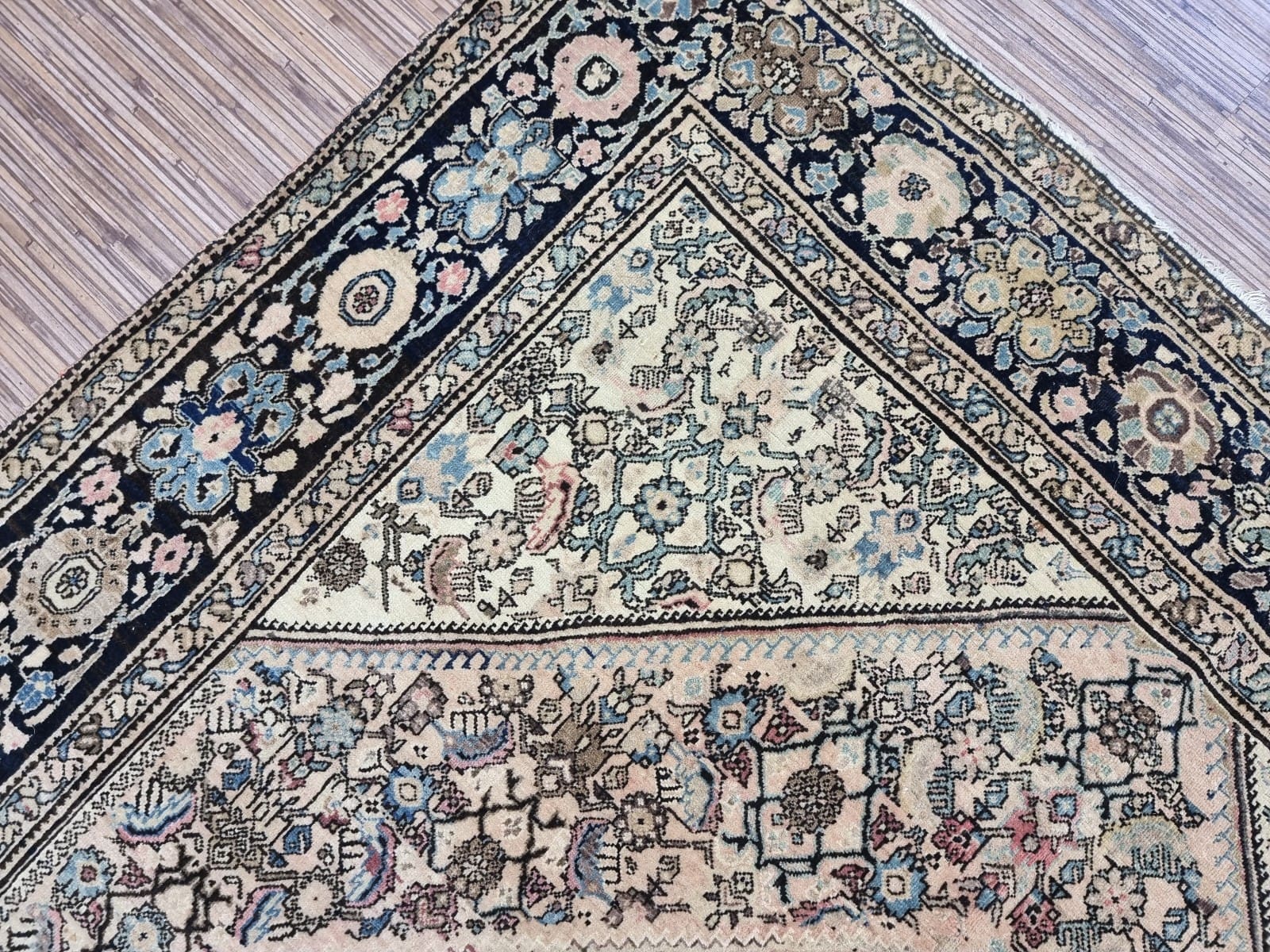 Handgeknüpfter Orientalisch Perserteppich 195 × 124 cm
