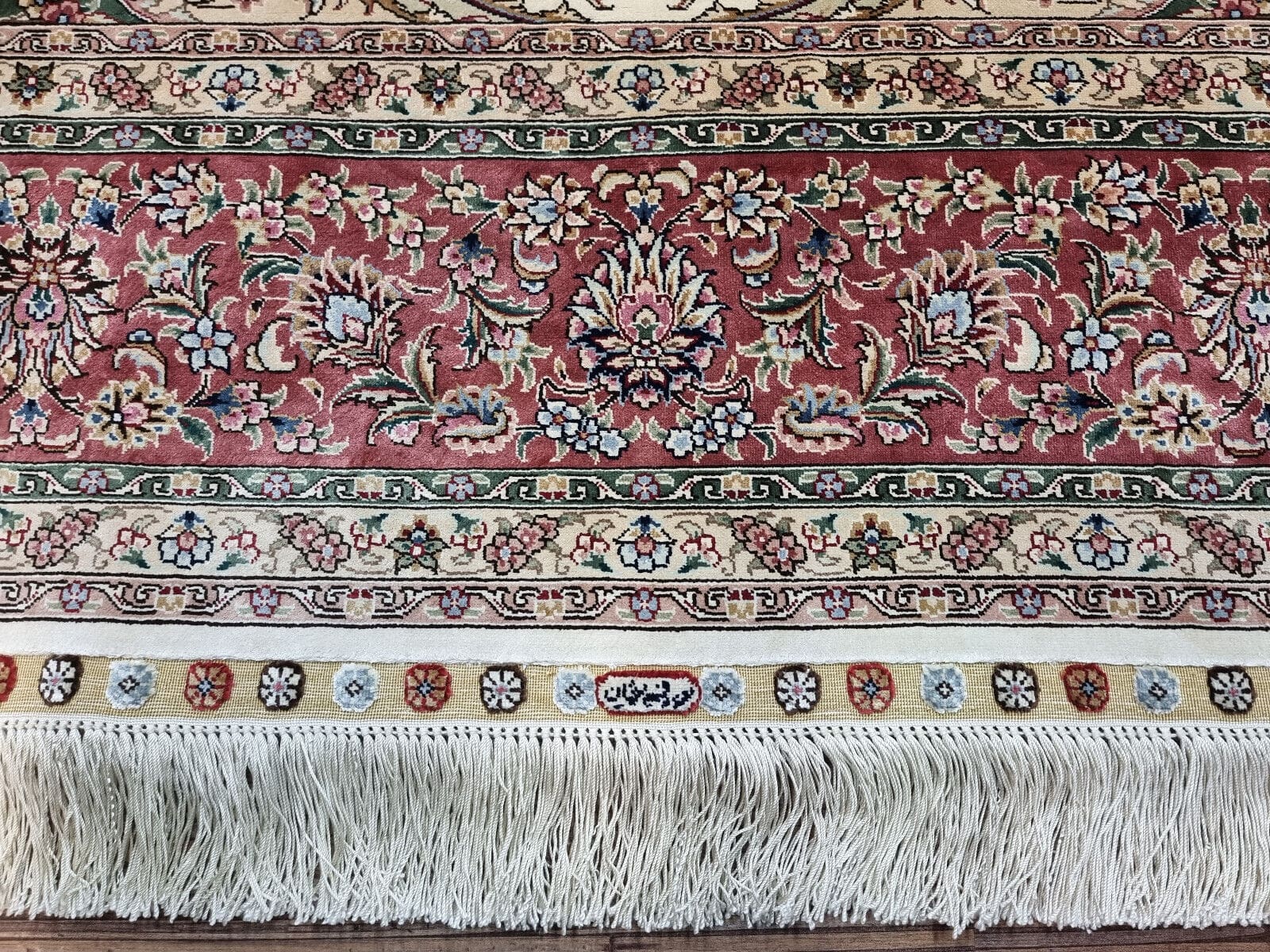 Handgeknüpfter Hereke Teppich, 250 × 150 cm, Seide