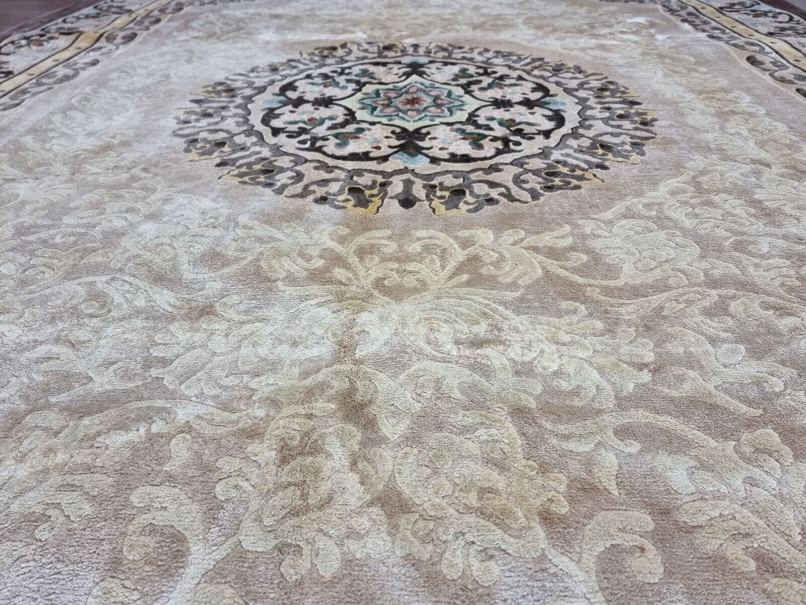 Orientalisch Teppich 300 × 200 cm aus Seide, handgeknüpft