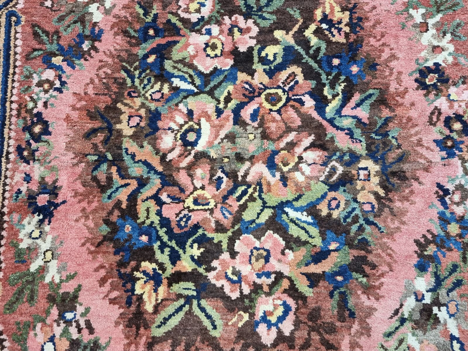 Bakhtiari Perserteppich aus Iran, 237 × 152 cm