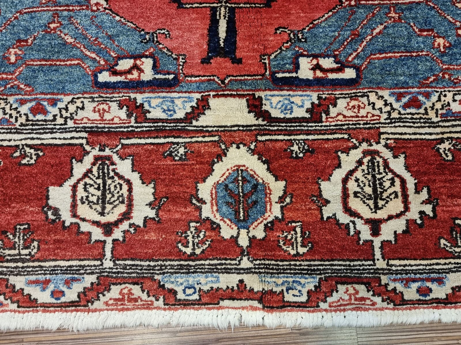 Handgeknüpfter Heriz Orientteppich 330 × 254 cm
