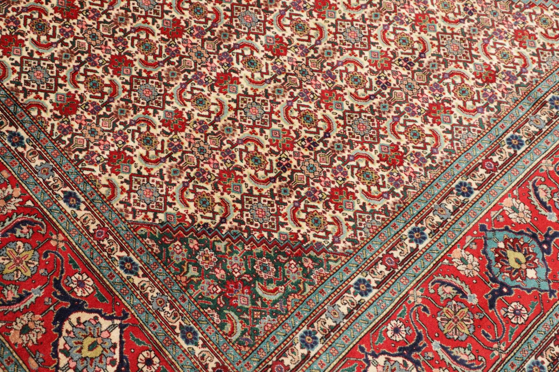 Handgeknüpfter Täbriz Perserteppich 306 × 383 cm