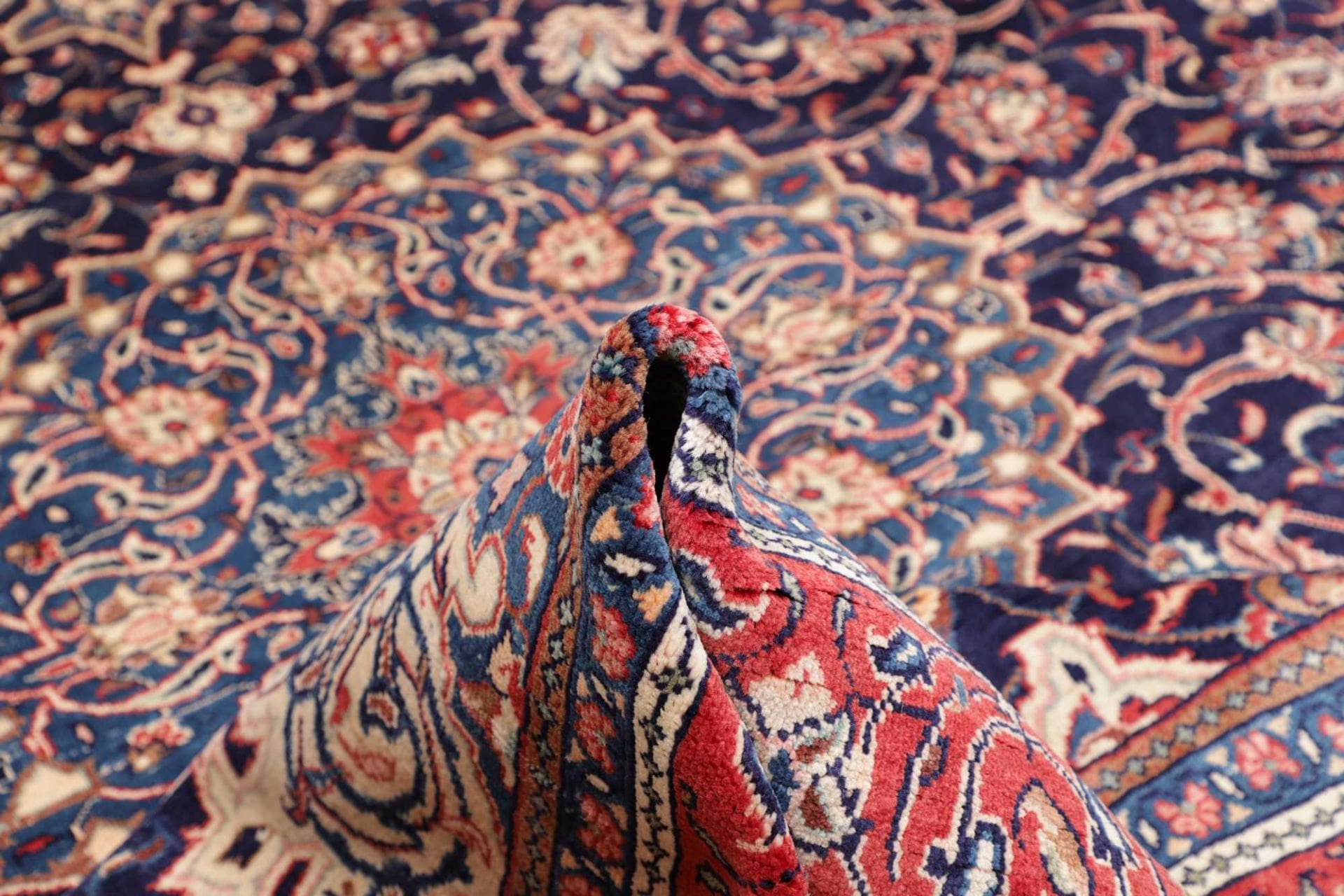 Sarough Farahan Perserteppich 303 × 395 cm aus Wolle, handgeknüpft