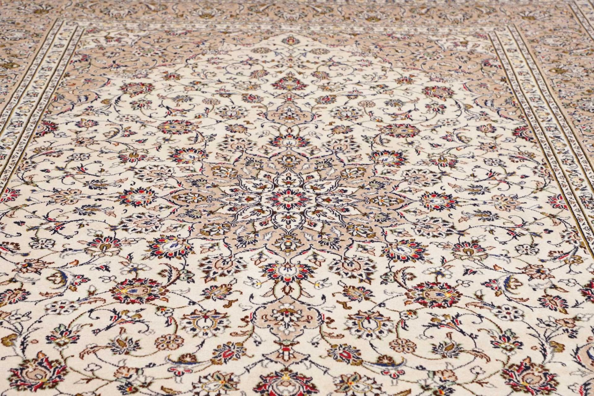 Kashan Perserteppich 243 × 345 cm aus Wolle, handgeknüpft