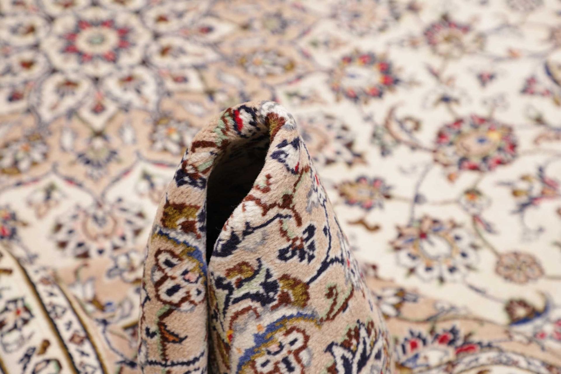 Kashan Perserteppich 243 × 345 cm aus Wolle, handgeknüpft