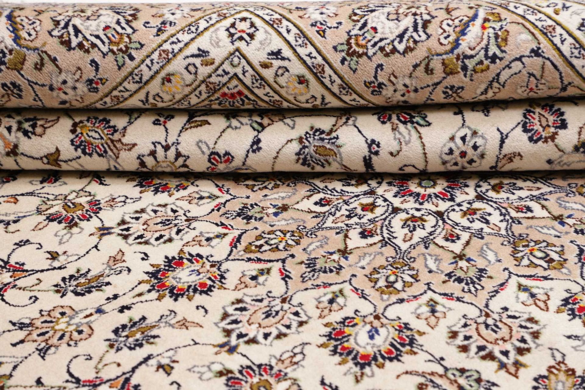 Kashan Perserteppich 243 × 345 cm aus Wolle, handgeknüpft