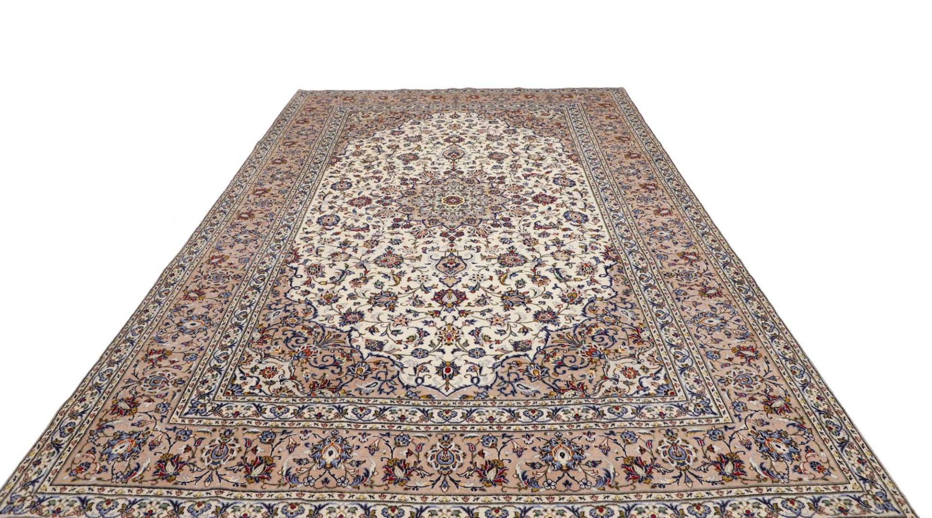 Kashan Perserteppich aus Iran, 246 × 363 cm