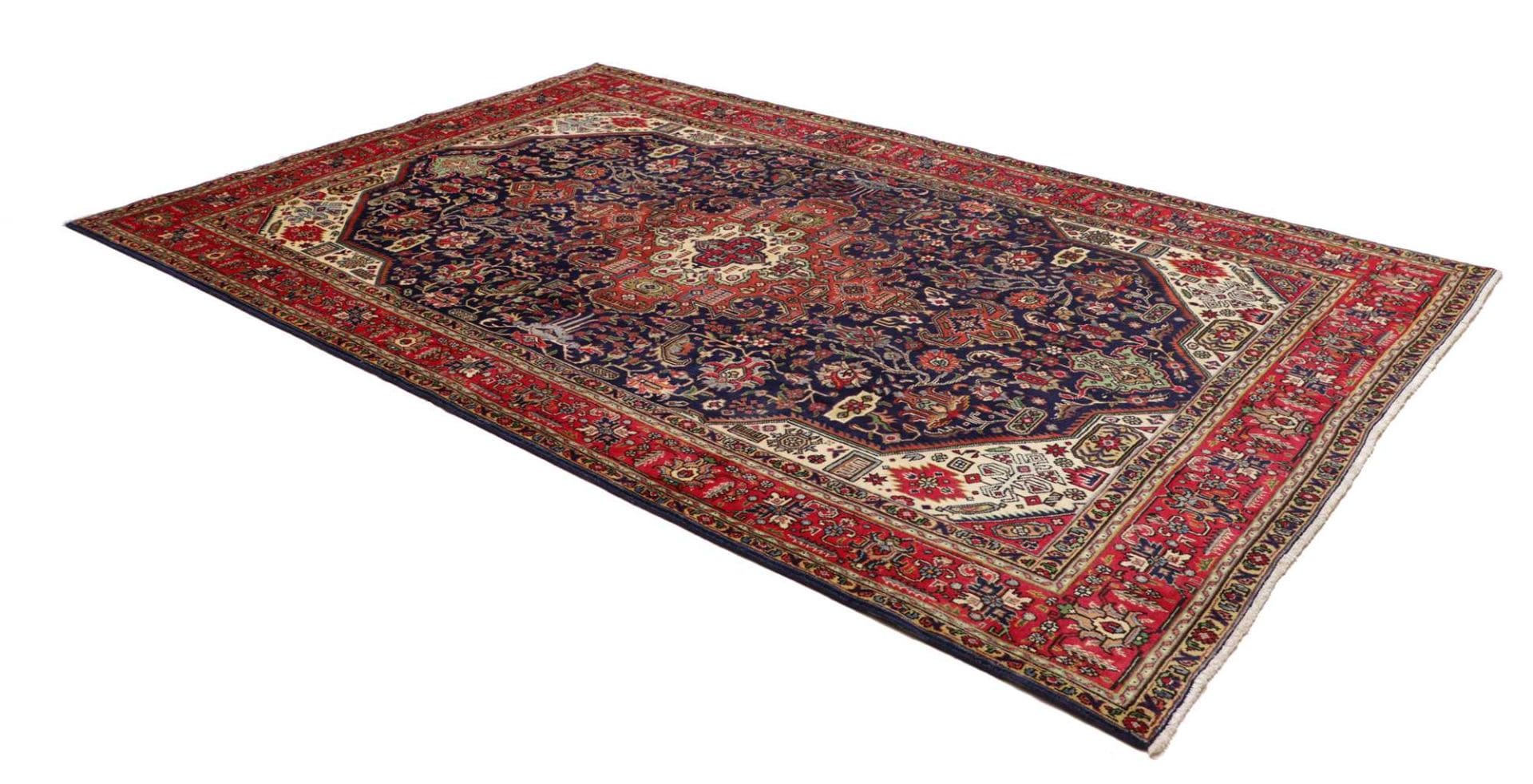 Täbriz Perserteppich 211 × 313 cm aus Wolle, handgeknüpft