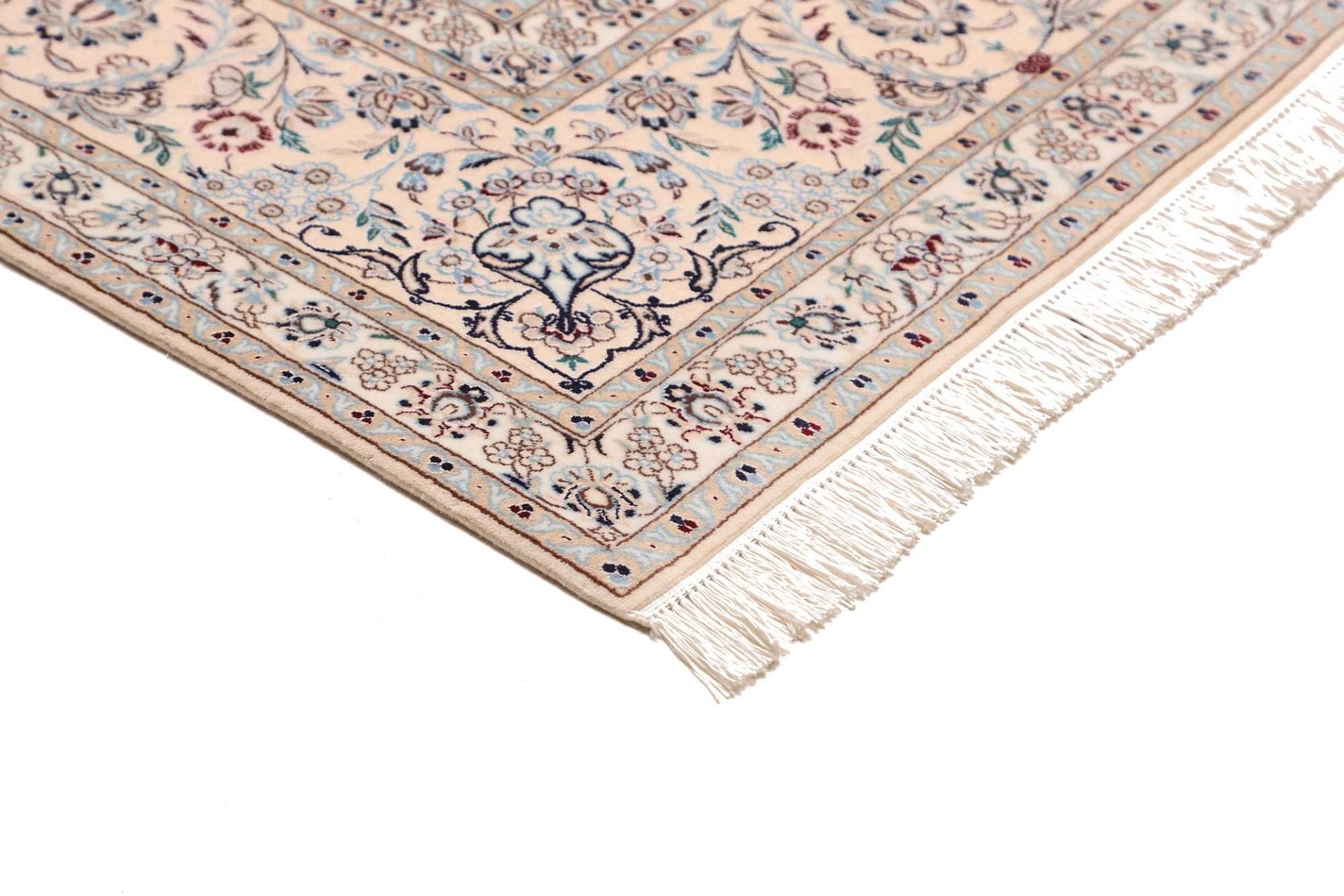 Nain Perserteppich aus Iran, 213 × 316 cm