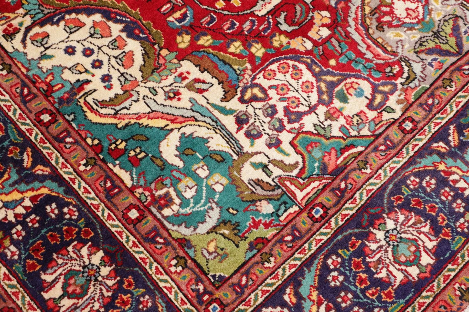 Täbriz Perserteppich aus Iran, 208 × 280 cm