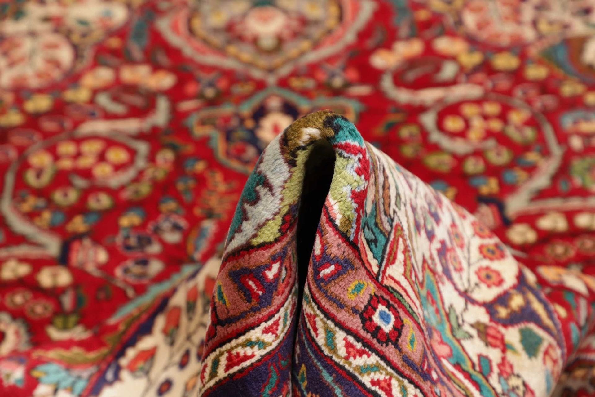 Täbriz Perserteppich aus Iran, 208 × 280 cm