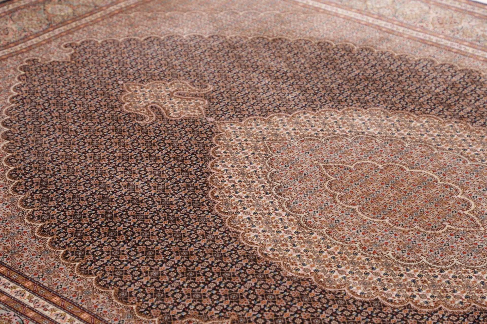 Handgeknüpfter Täbriz Perserteppich 210 × 302 cm