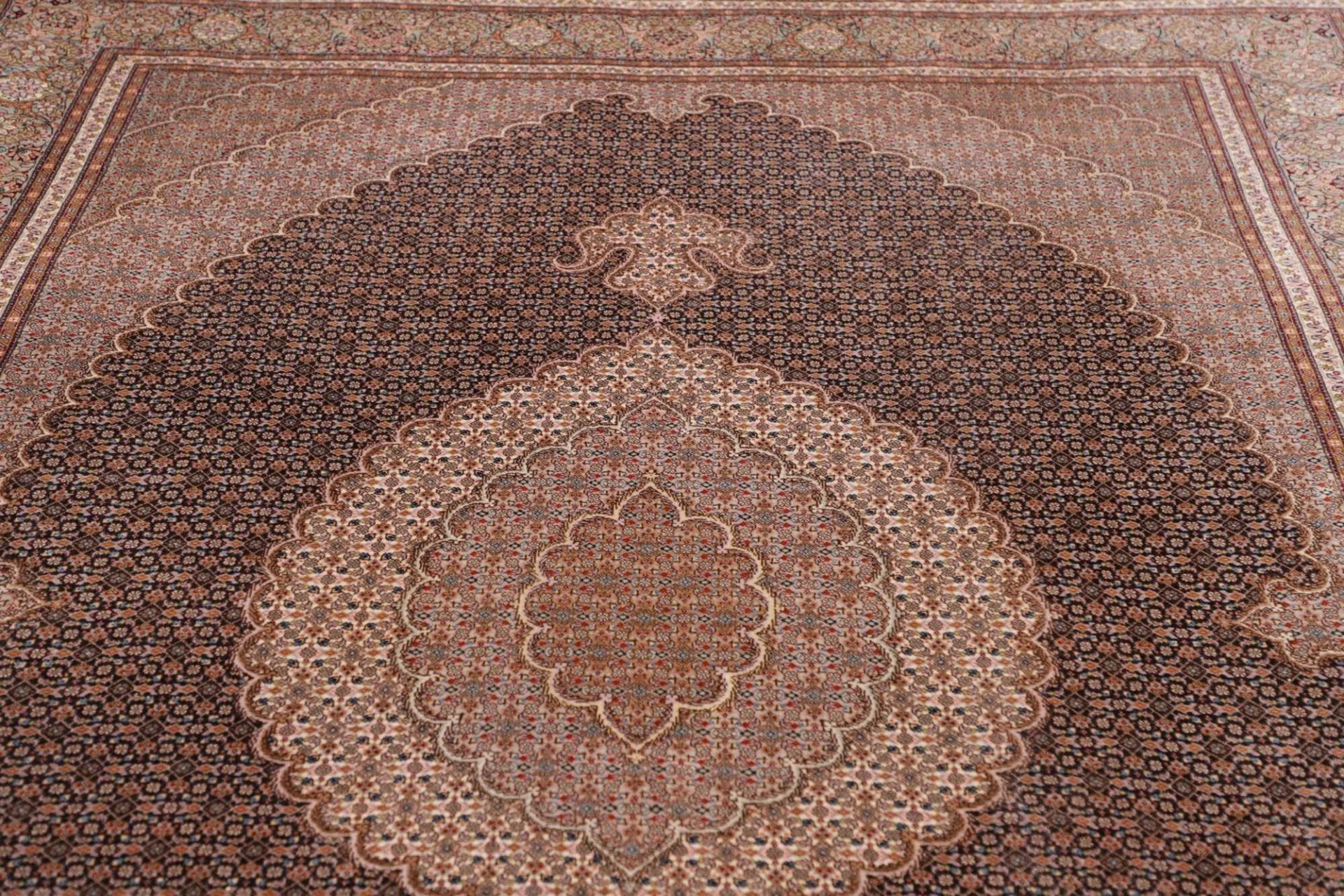 Handgeknüpfter Täbriz Perserteppich 210 × 302 cm