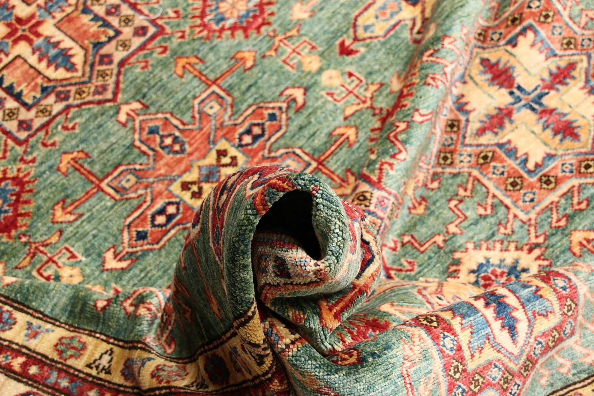 Kazak Orientteppich 210 × 306 cm aus Wolle, handgeknüpft
