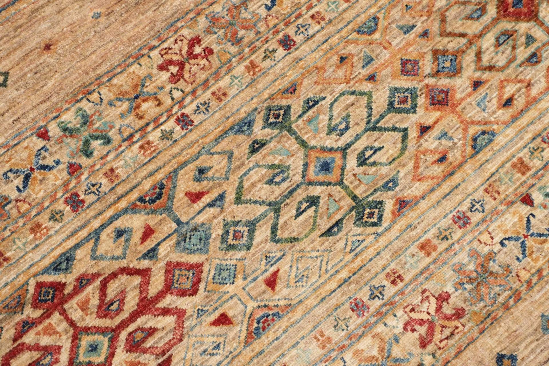 Handgeknüpfter Samarkand Orientteppich 176 × 246 cm