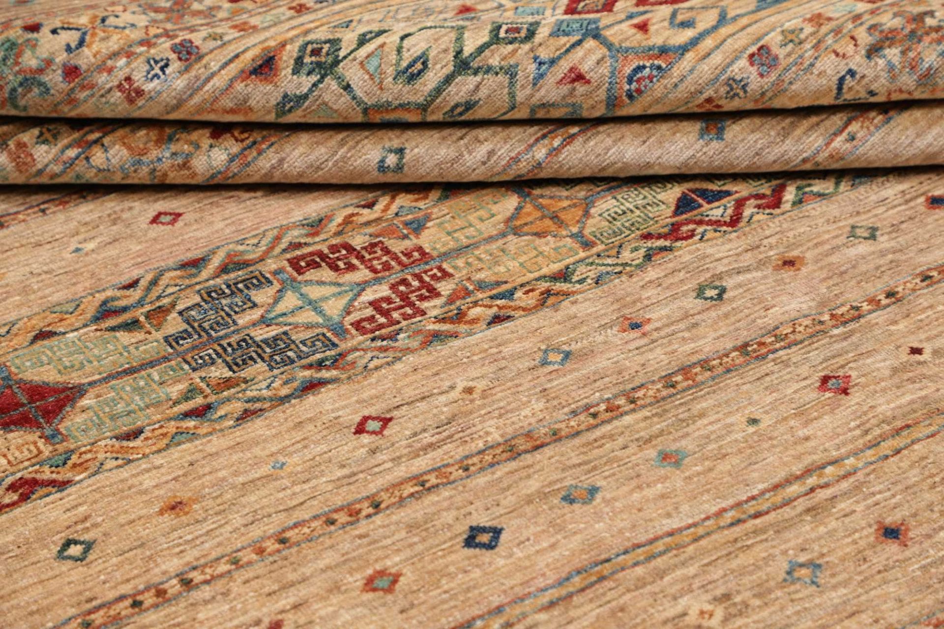 Handgeknüpfter Samarkand Orientteppich 176 × 246 cm