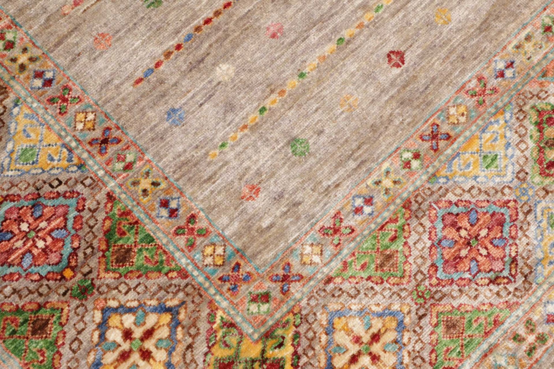 Handgeknüpfter Samarkand Orientteppich 170 × 239 cm