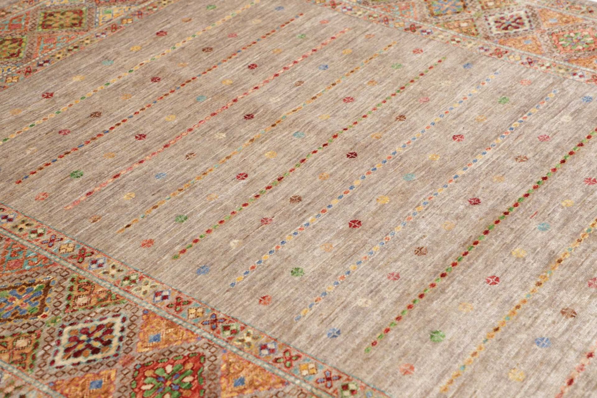 Handgeknüpfter Samarkand Orientteppich 170 × 239 cm