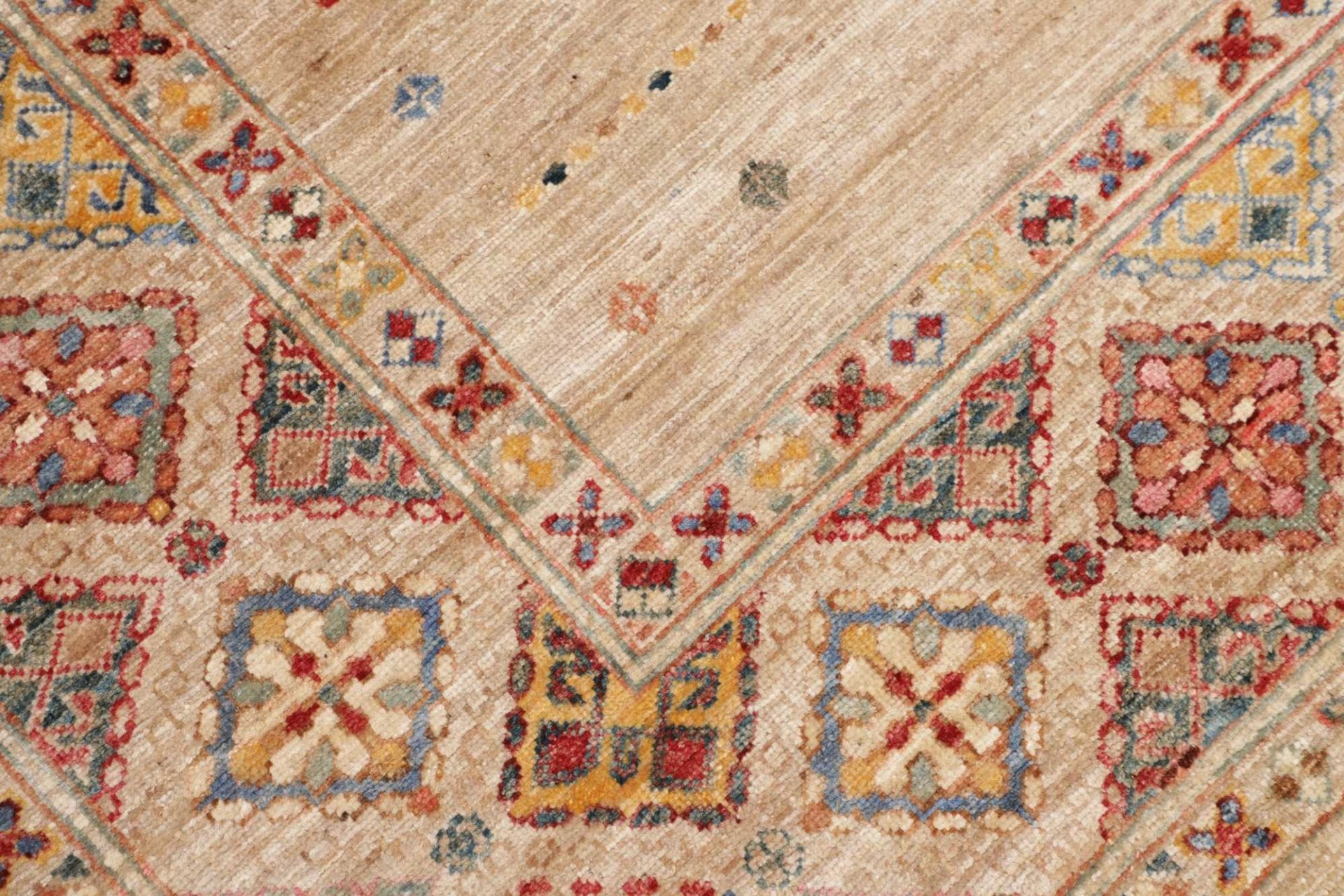 Handgeknüpfter Samarkand Orientteppich, 170 × 236 cm, Wolle