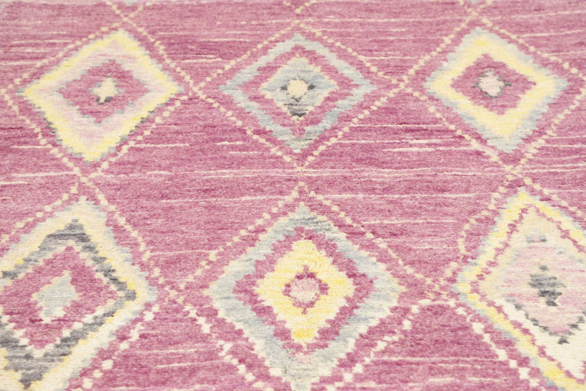 Handgeknüpfter Orientteppich 148 × 252 cm