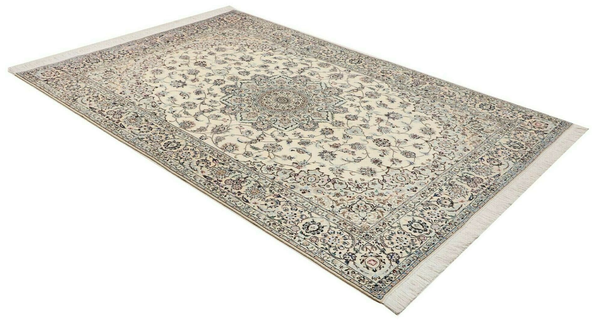 Nain Perserteppich aus Iran, 161 × 244 cm