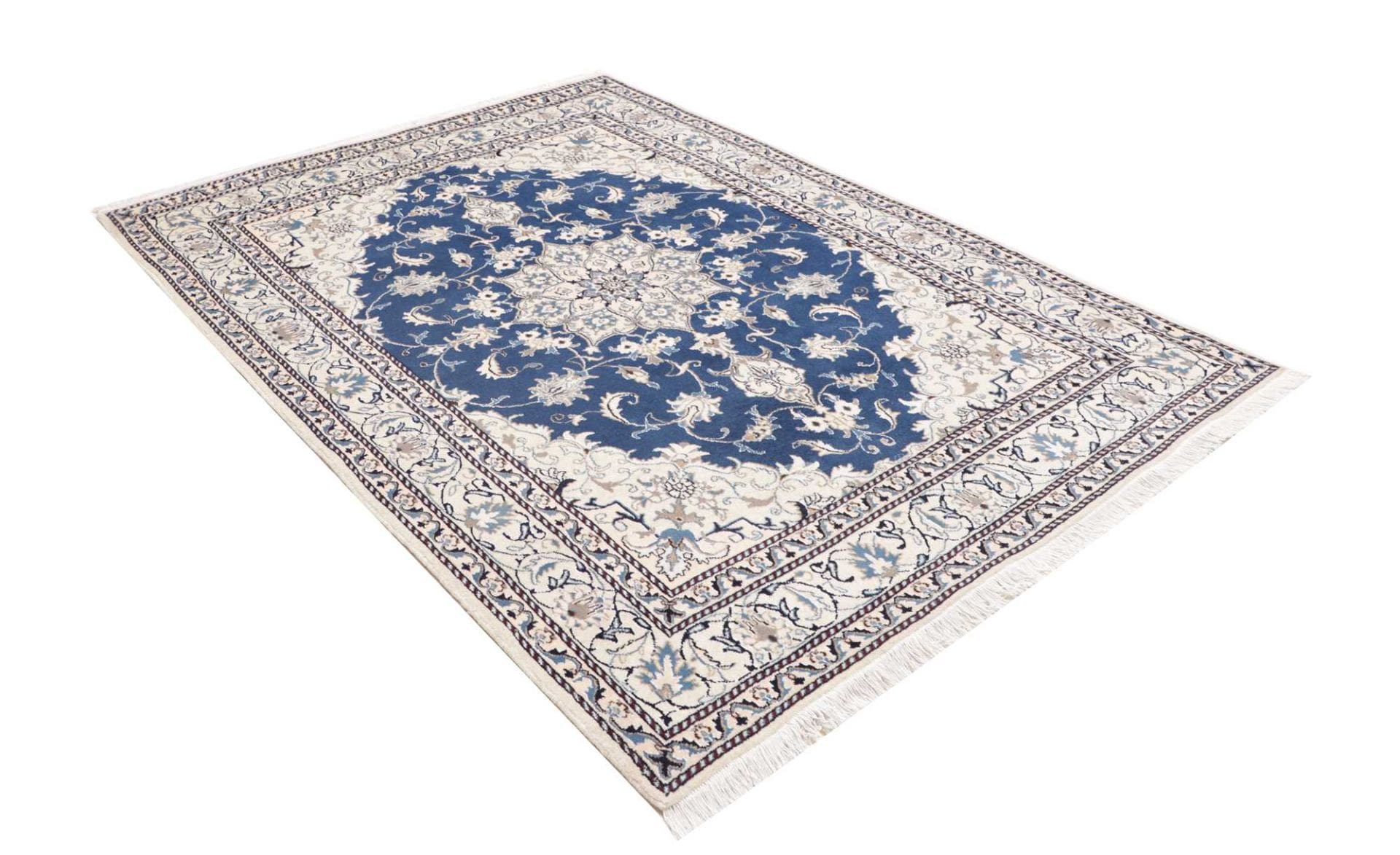 Nain Perserteppich aus Iran, 168 × 233 cm