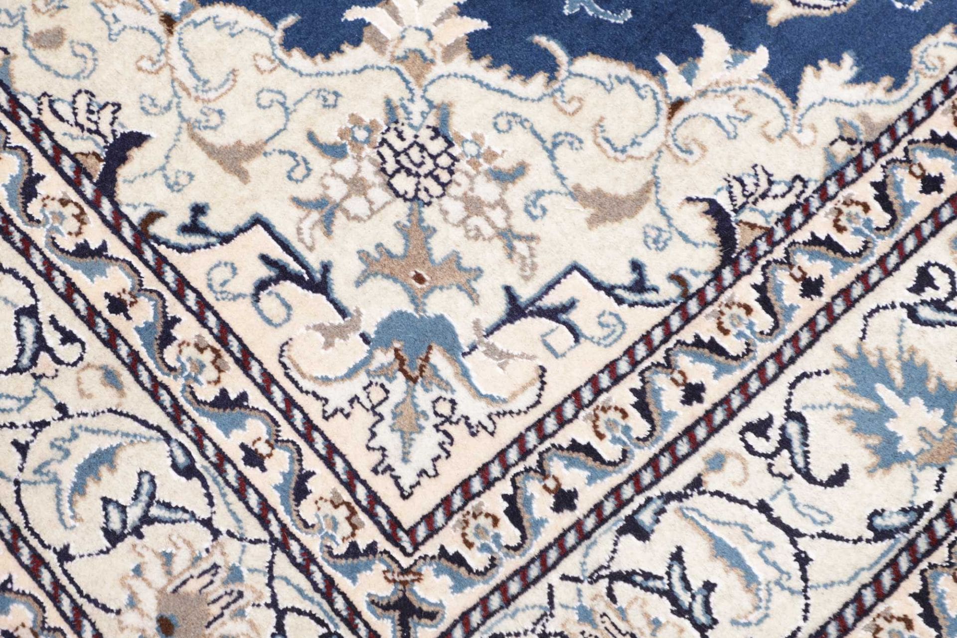 Nain Perserteppich aus Iran, 168 × 233 cm