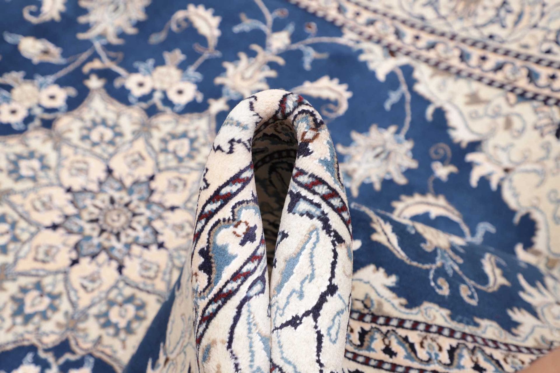 Nain Perserteppich aus Iran, 168 × 233 cm