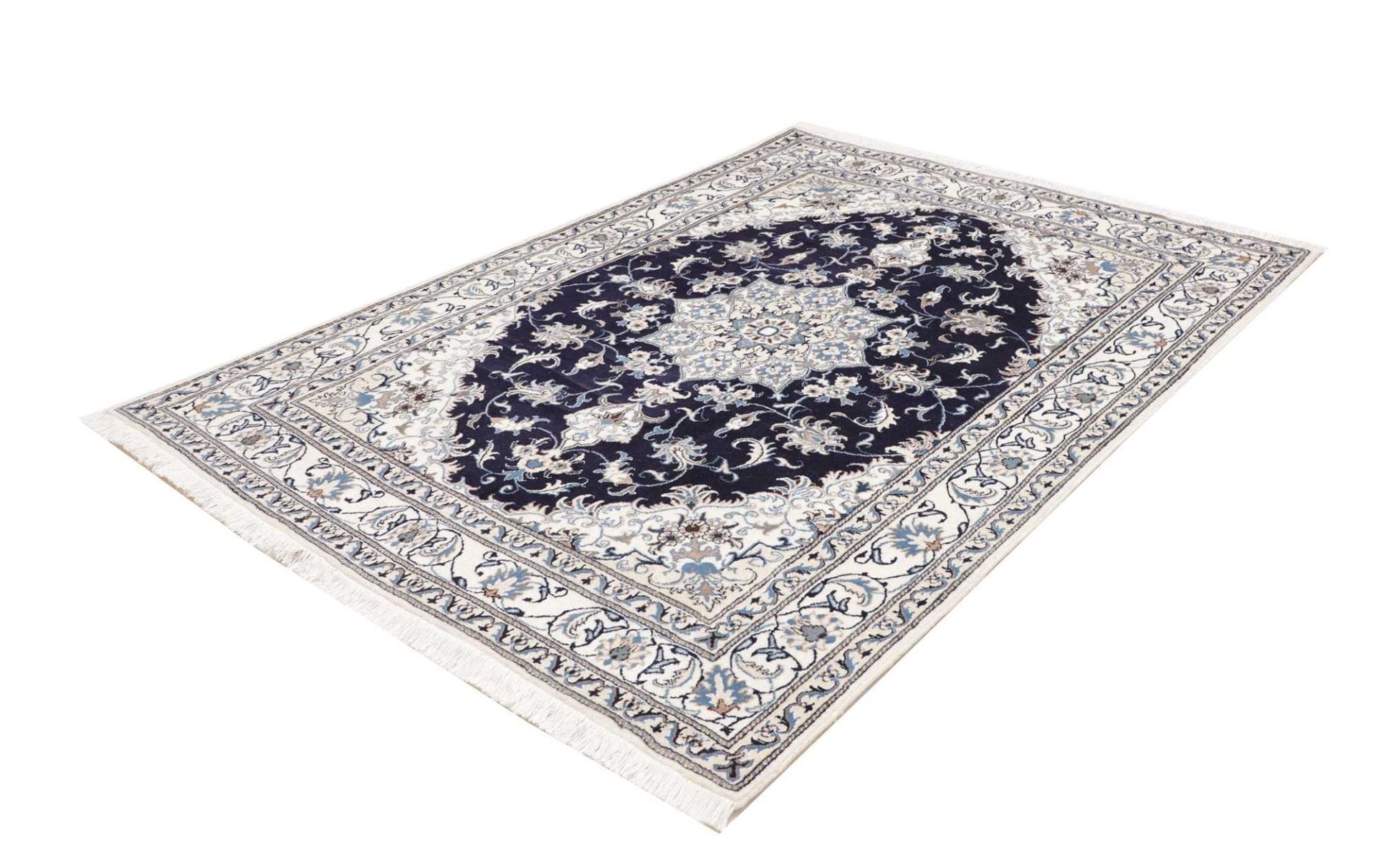 Nain Perserteppich aus Iran, 171 × 234 cm