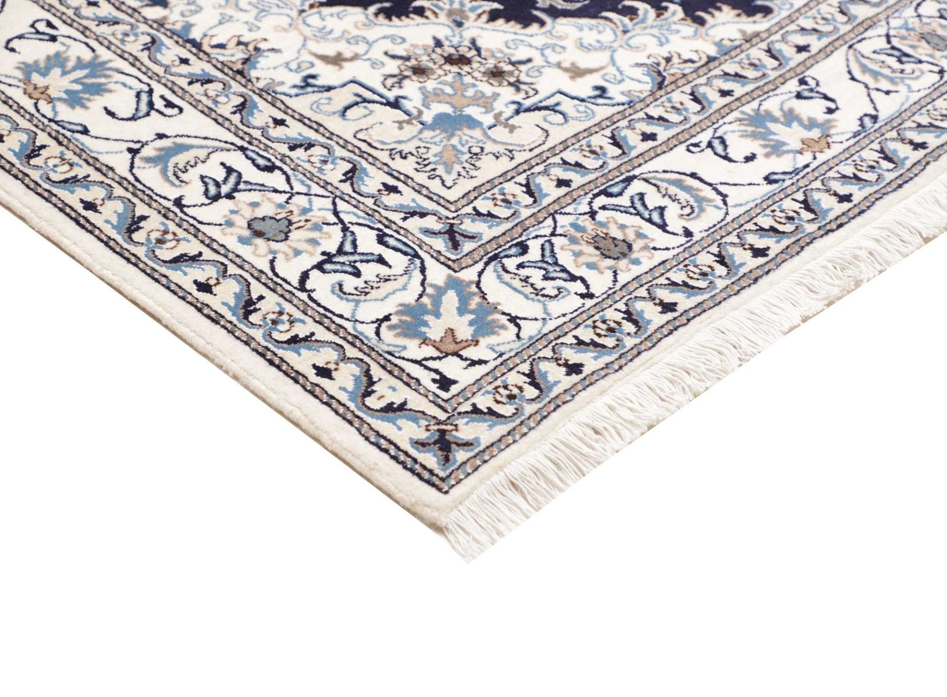 Nain Perserteppich aus Iran, 171 × 234 cm
