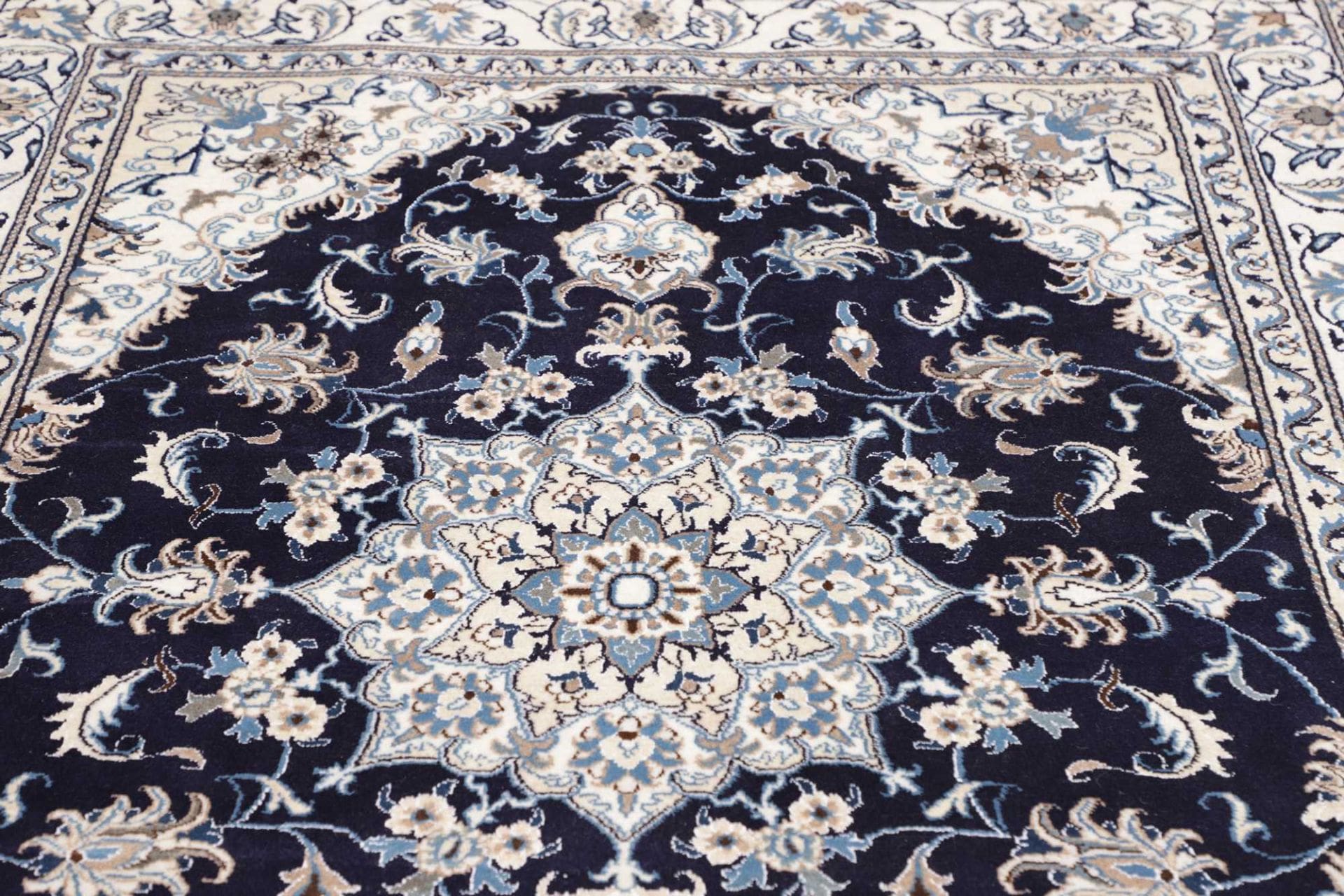 Nain Perserteppich aus Iran, 171 × 234 cm