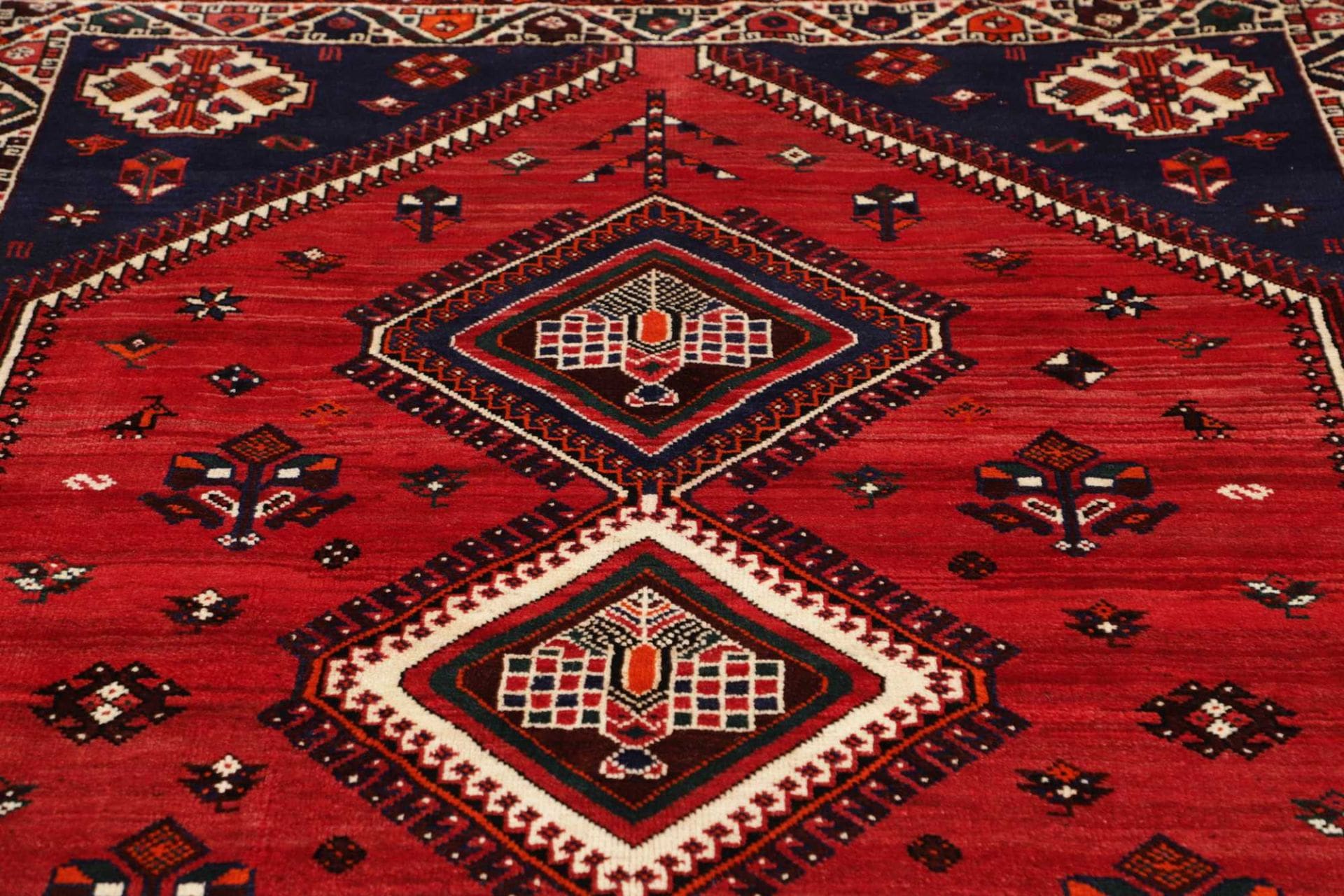 Shiraz Perserteppich 163 × 233 cm aus Wolle, handgeknüpft