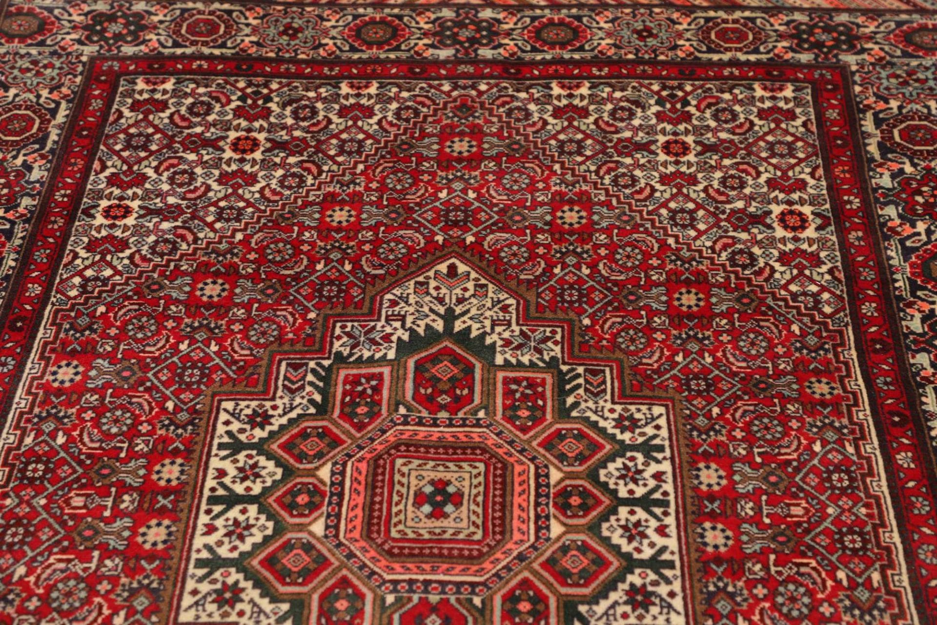 Handgeknüpfter Perserteppich 129 × 190 cm