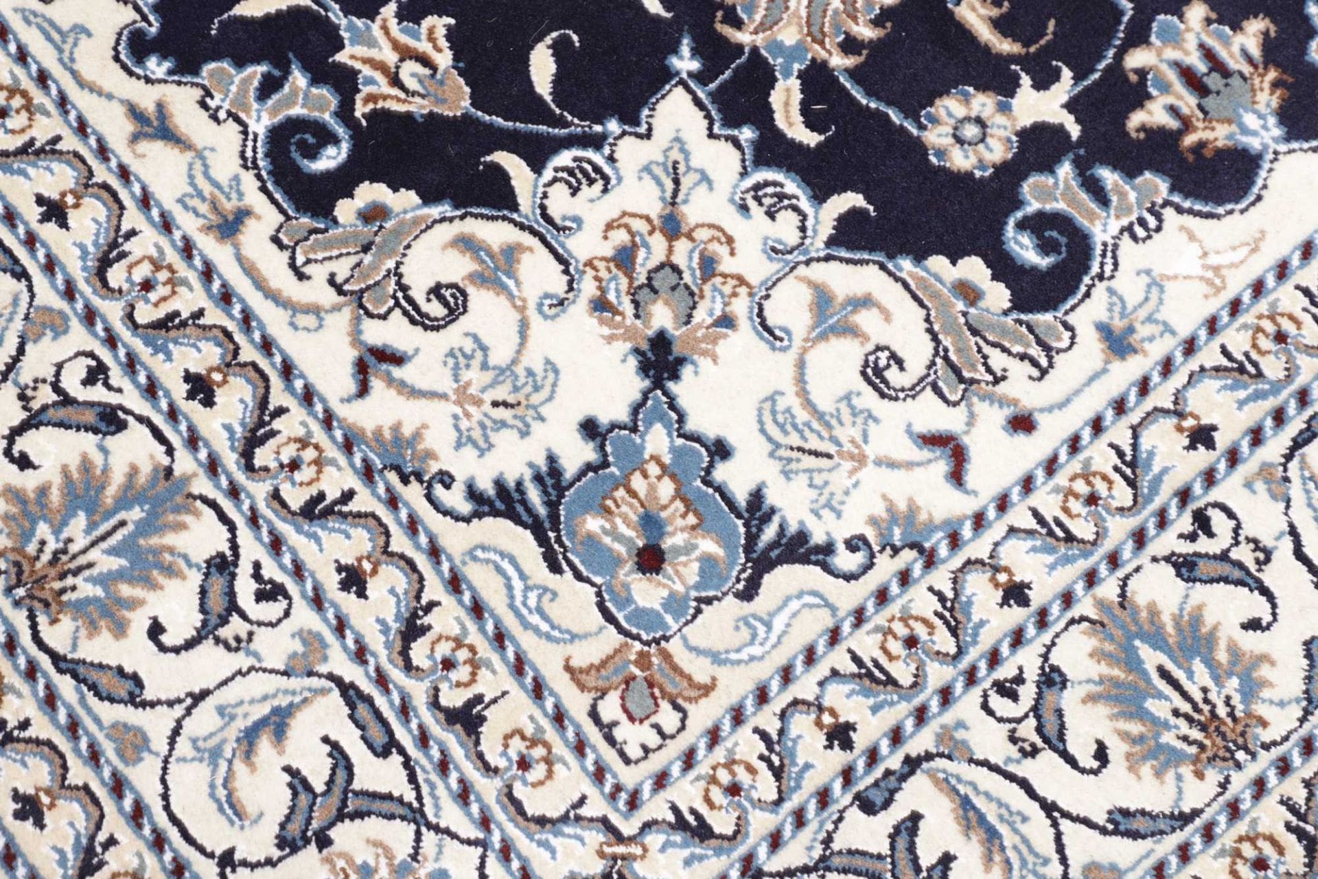 Nain Perserteppich 153 × 210 cm aus Wolle, handgeknüpft