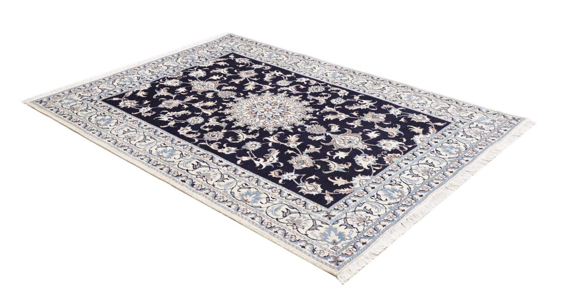 Nain Perserteppich 153 × 200 cm aus Wolle, handgeknüpft