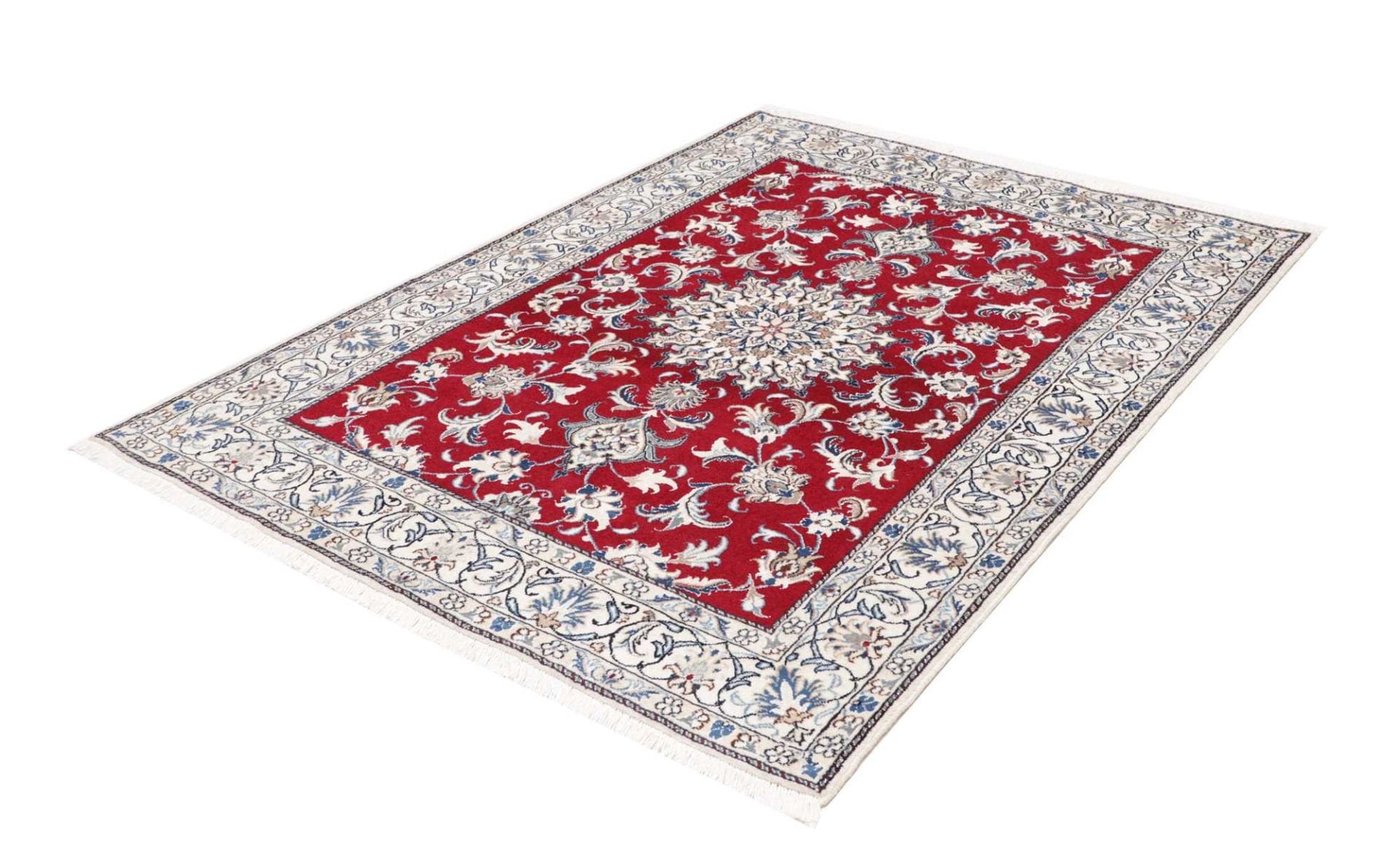 Handgeknüpfter Nain Perserteppich 151 × 195 cm