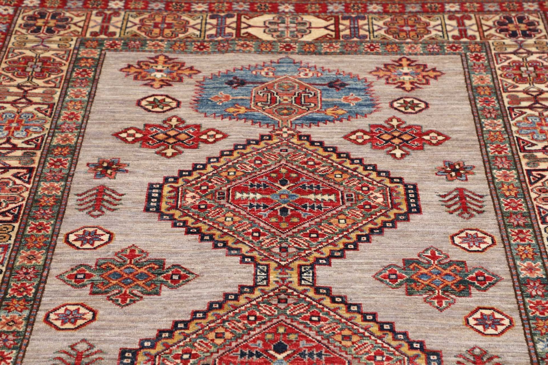 Kazak Orientteppich aus Pakistan, 152 × 207 cm