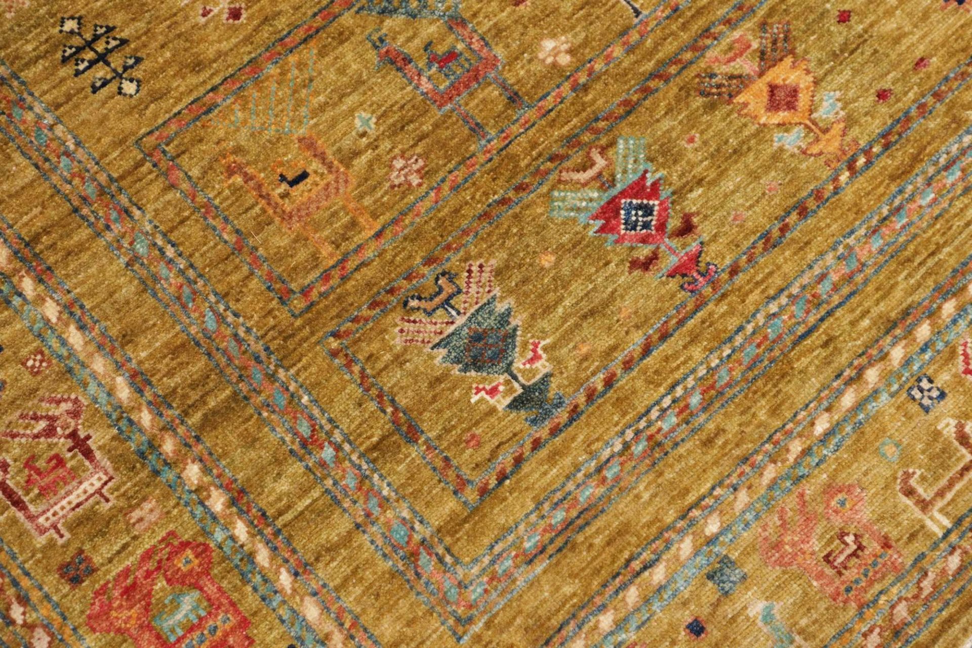 Handgeknüpfter Samarkand Orientteppich 153 × 206 cm