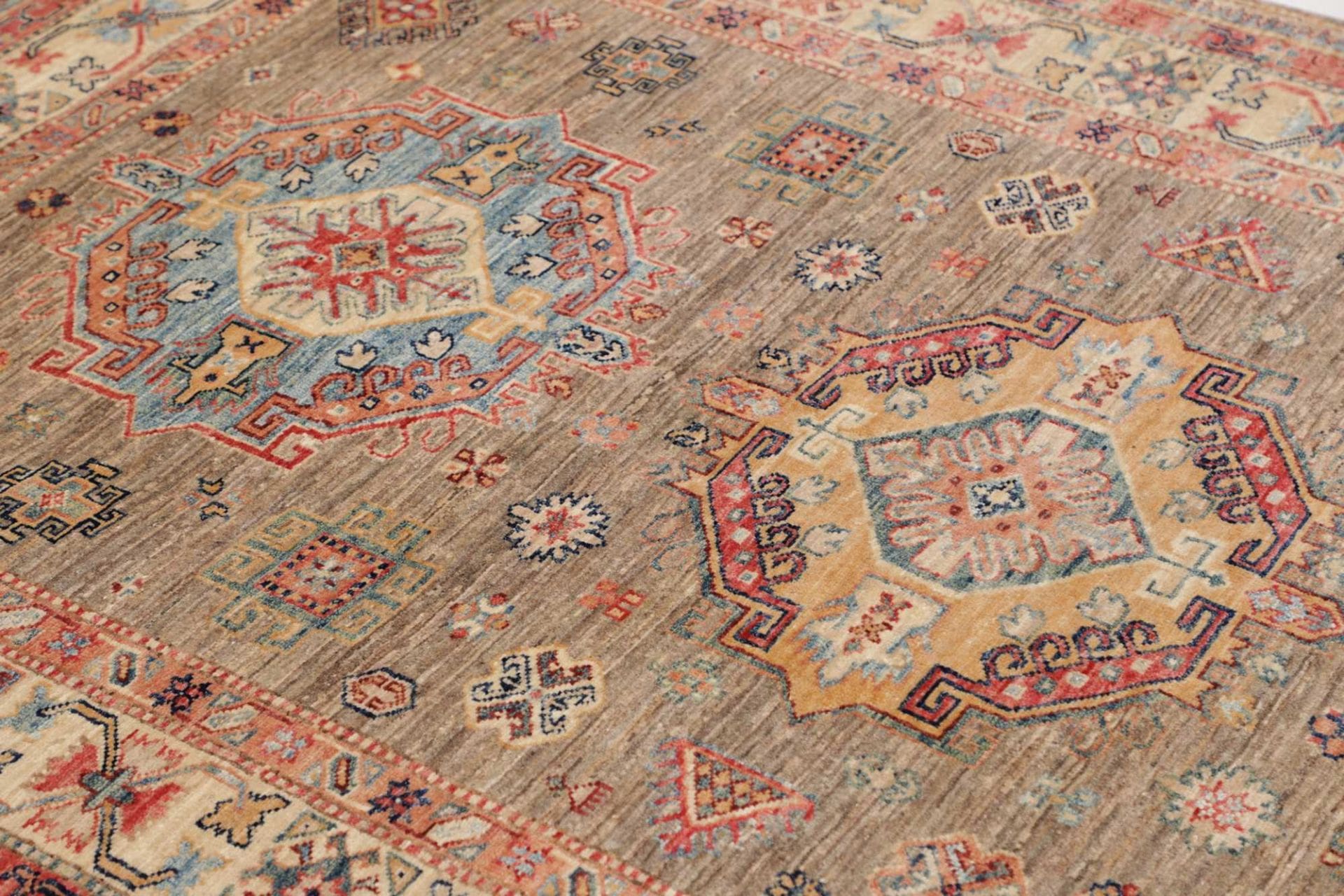 Kazak Orientteppich 150 × 210 cm aus Wolle, handgeknüpft