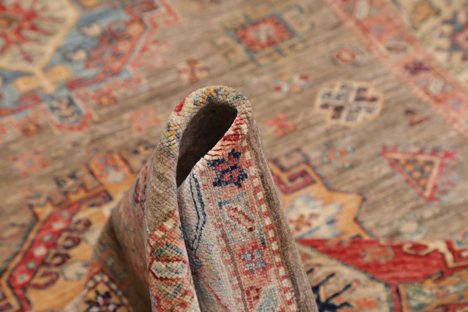 Kazak Orientteppich 150 × 210 cm aus Wolle, handgeknüpft