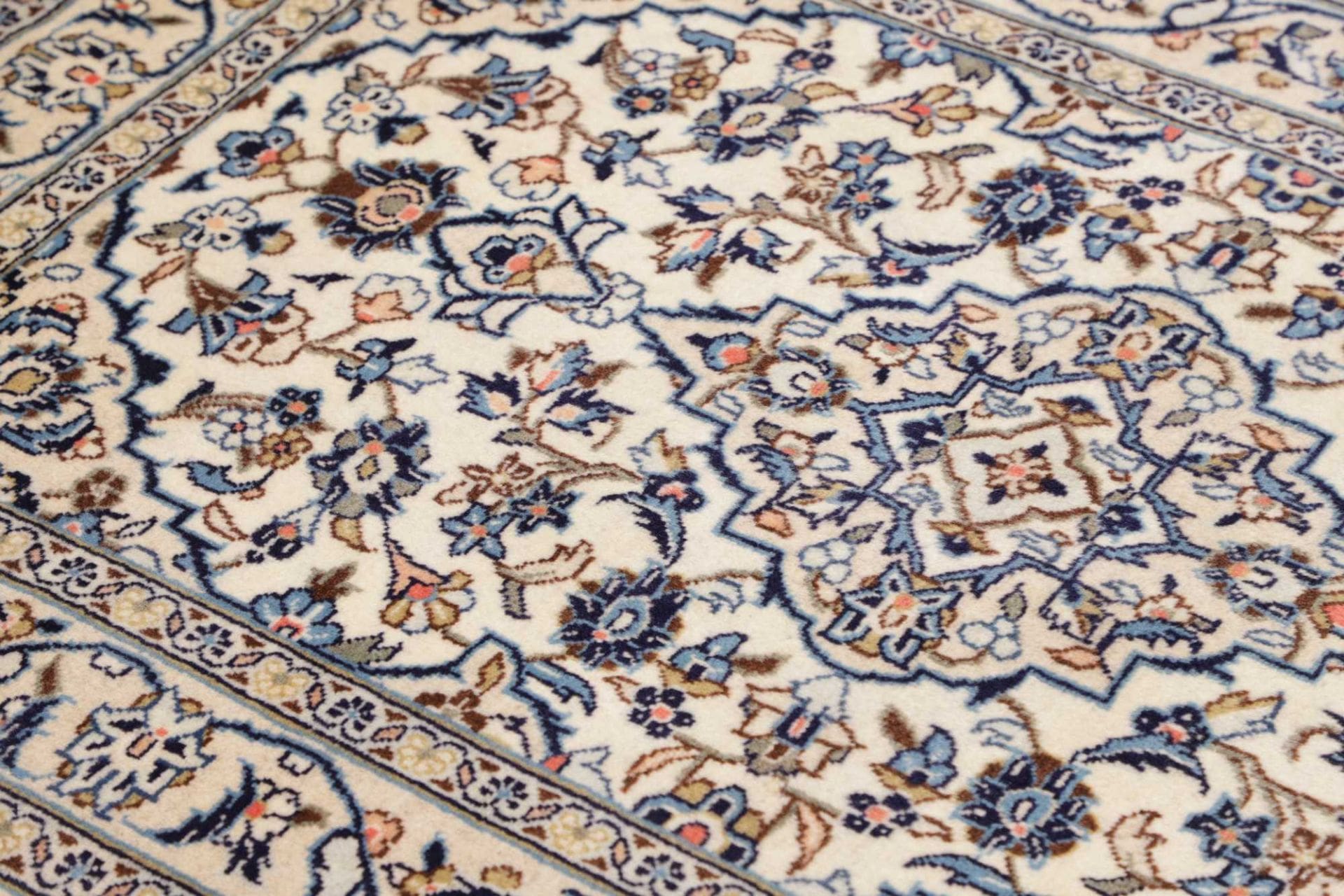 Handgeknüpfter Kashan Perserteppich, 103 × 150 cm, Wolle