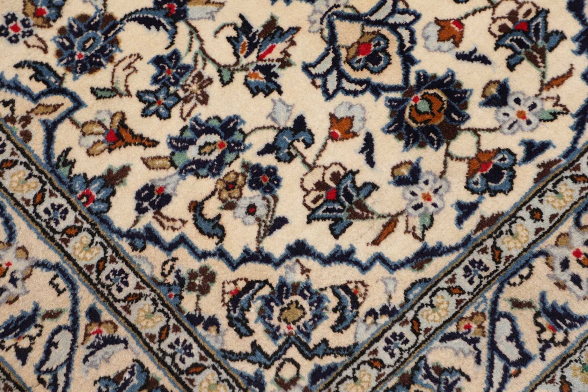 Kashan Perserteppich 103 × 144 cm aus Wolle, handgeknüpft