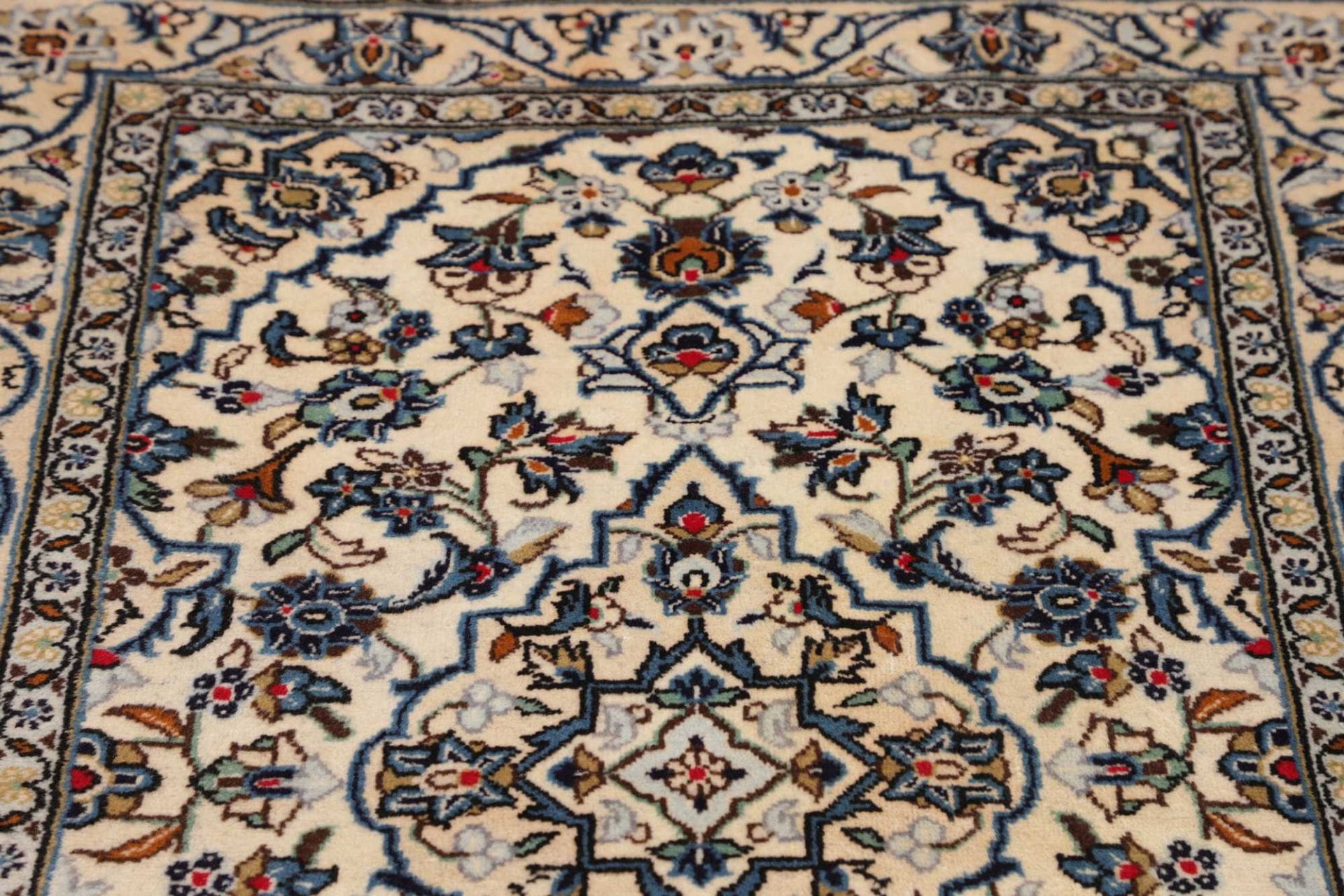 Kashan Perserteppich 103 × 144 cm aus Wolle, handgeknüpft