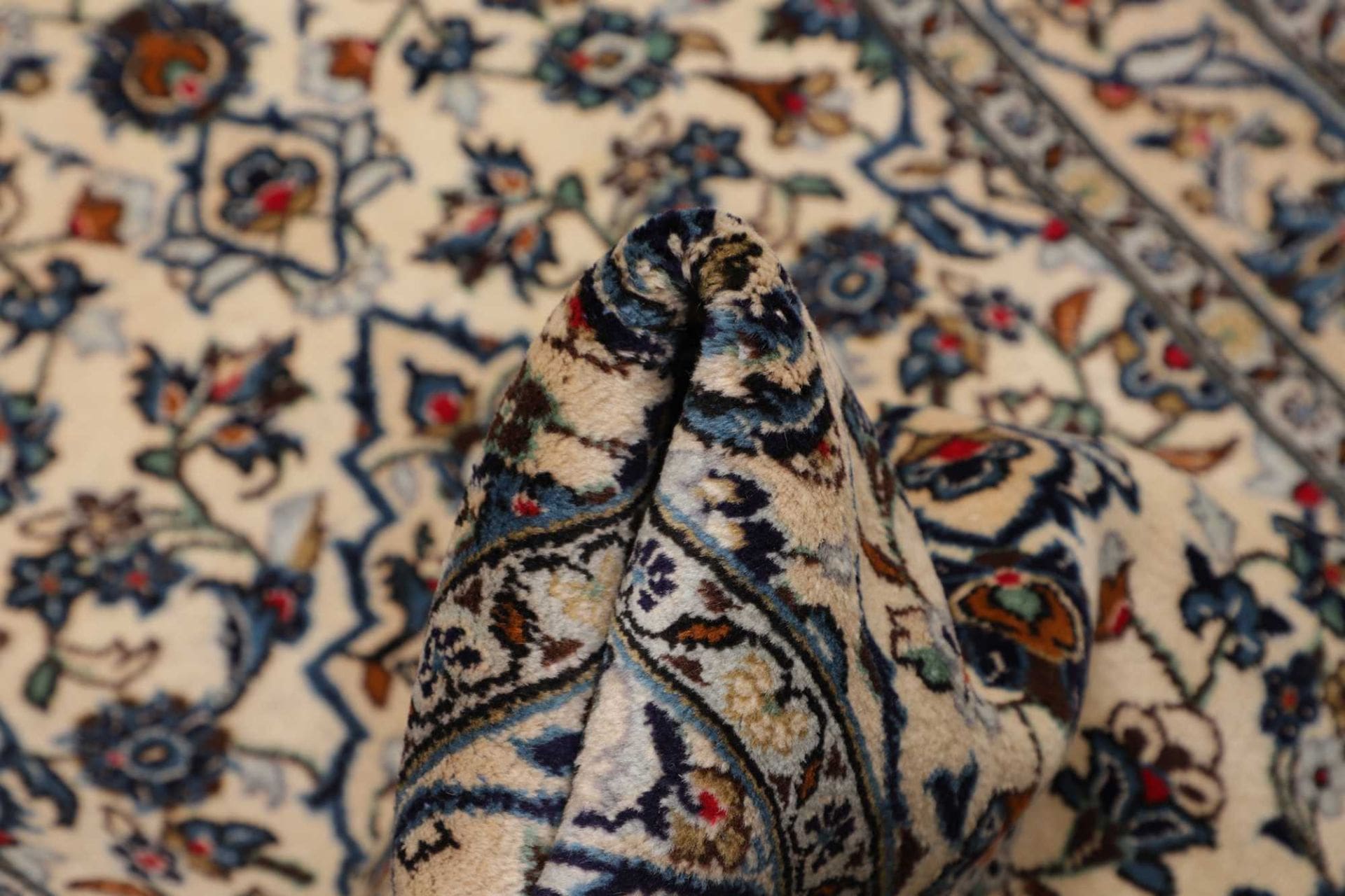 Kashan Perserteppich 103 × 144 cm aus Wolle, handgeknüpft