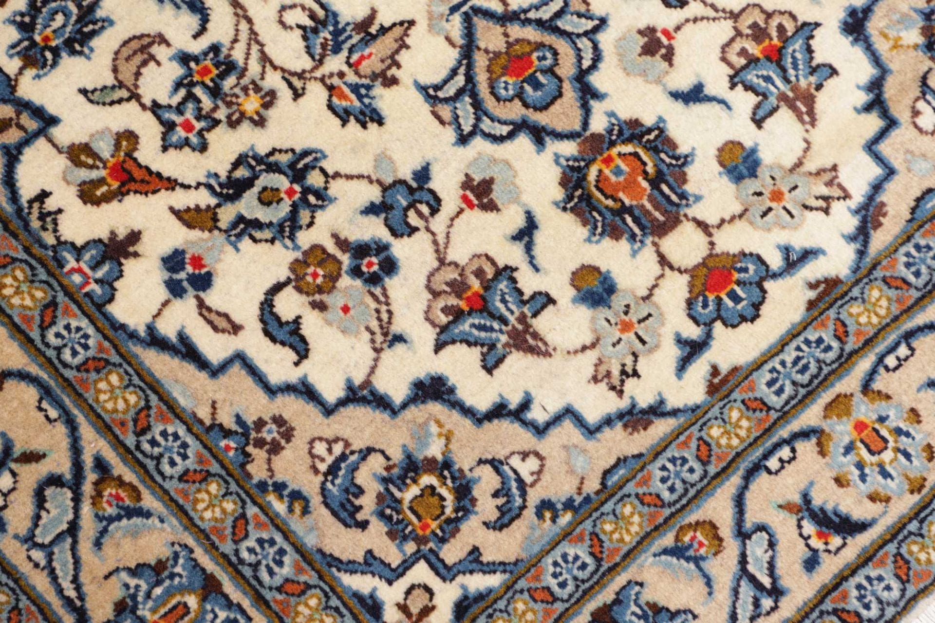 Kashan Perserteppich 100 × 145 cm aus Wolle, handgeknüpft