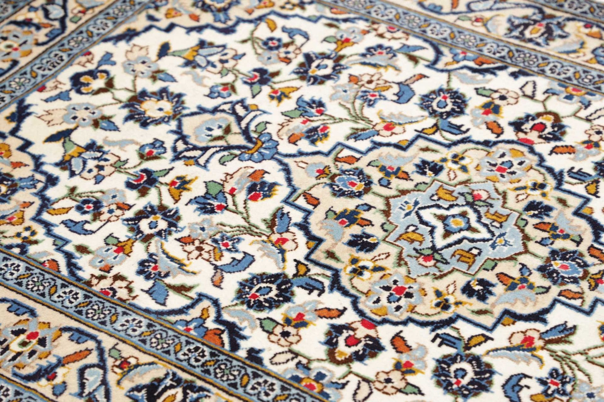 Kashan Perserteppich 99 × 150 cm aus Wolle, handgeknüpft