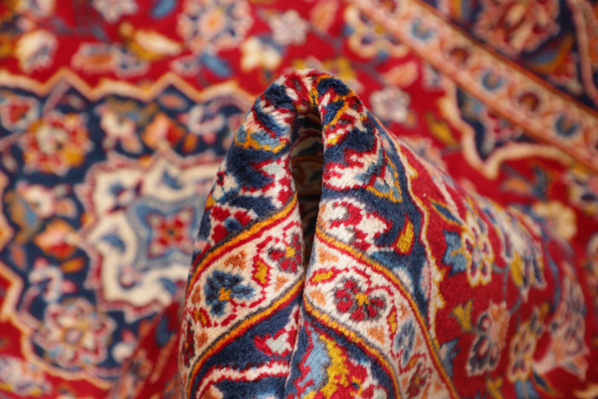 Handgeknüpfter Kashan Perserteppich, 101 × 146 cm, Wolle